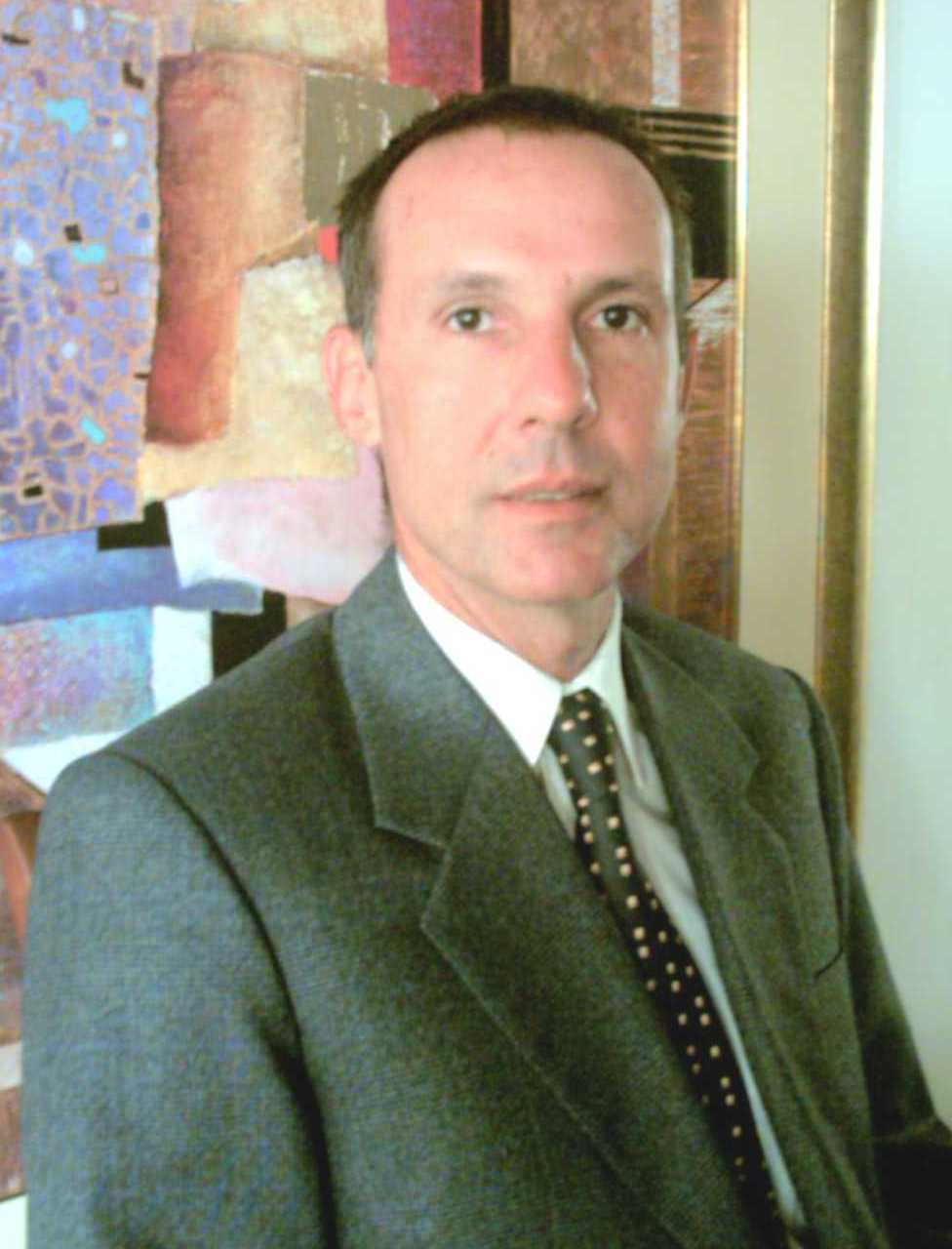 Dr. Santiago Araujo-Alvarez